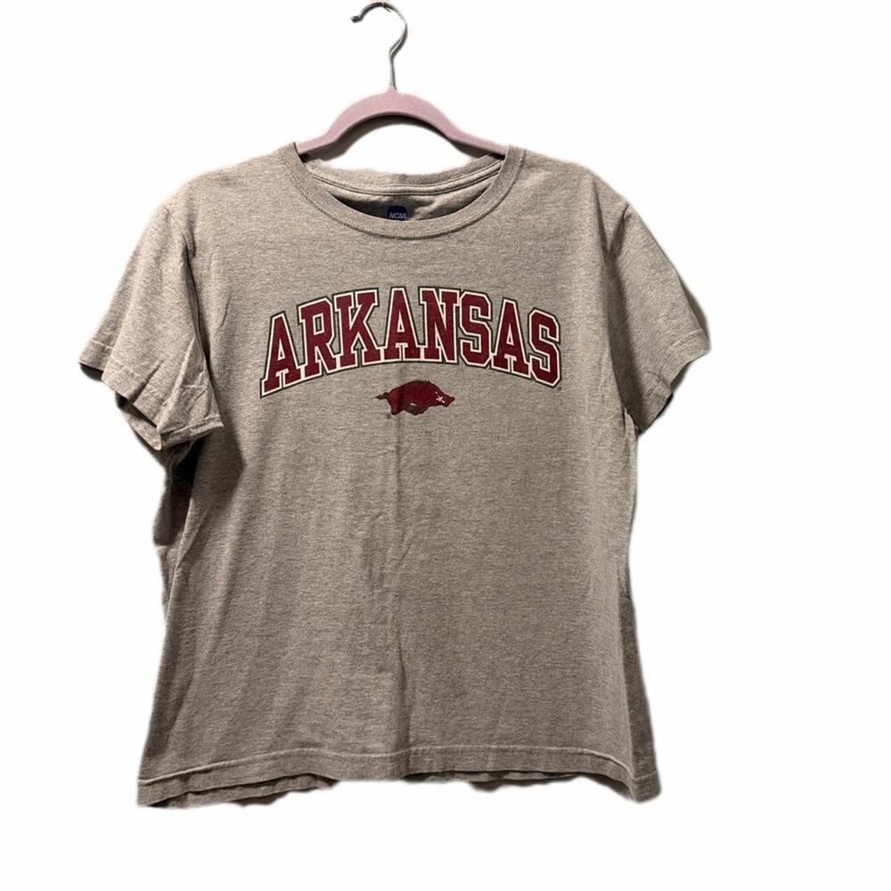 NCAA Arkansas Razorback hogs T shirt